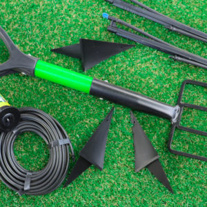 EzySNIP the No.1 gardening tool for perfectly trimmed lawn edges.